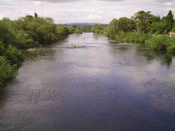 View on the river Wye from Wilton Bridge in the Walford direction © quibus