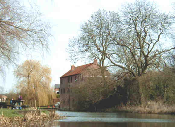 Canal Head